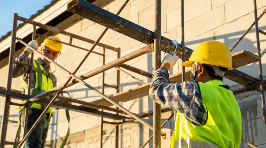 Professional fairlawn roofing services in Leslie, AR